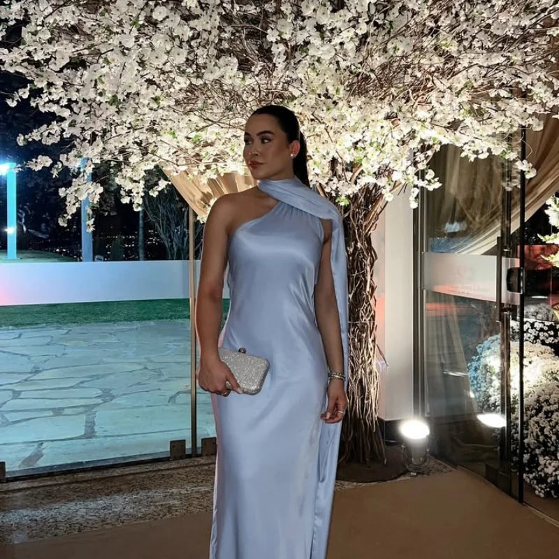 Μακρύ κομψό φόρεμα για εκδηλώσεις